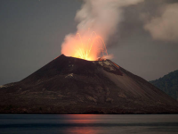 Jejak Krakatau: Dari Letusan Dahsyat 1883 hingga Lahirnya Sang Anak